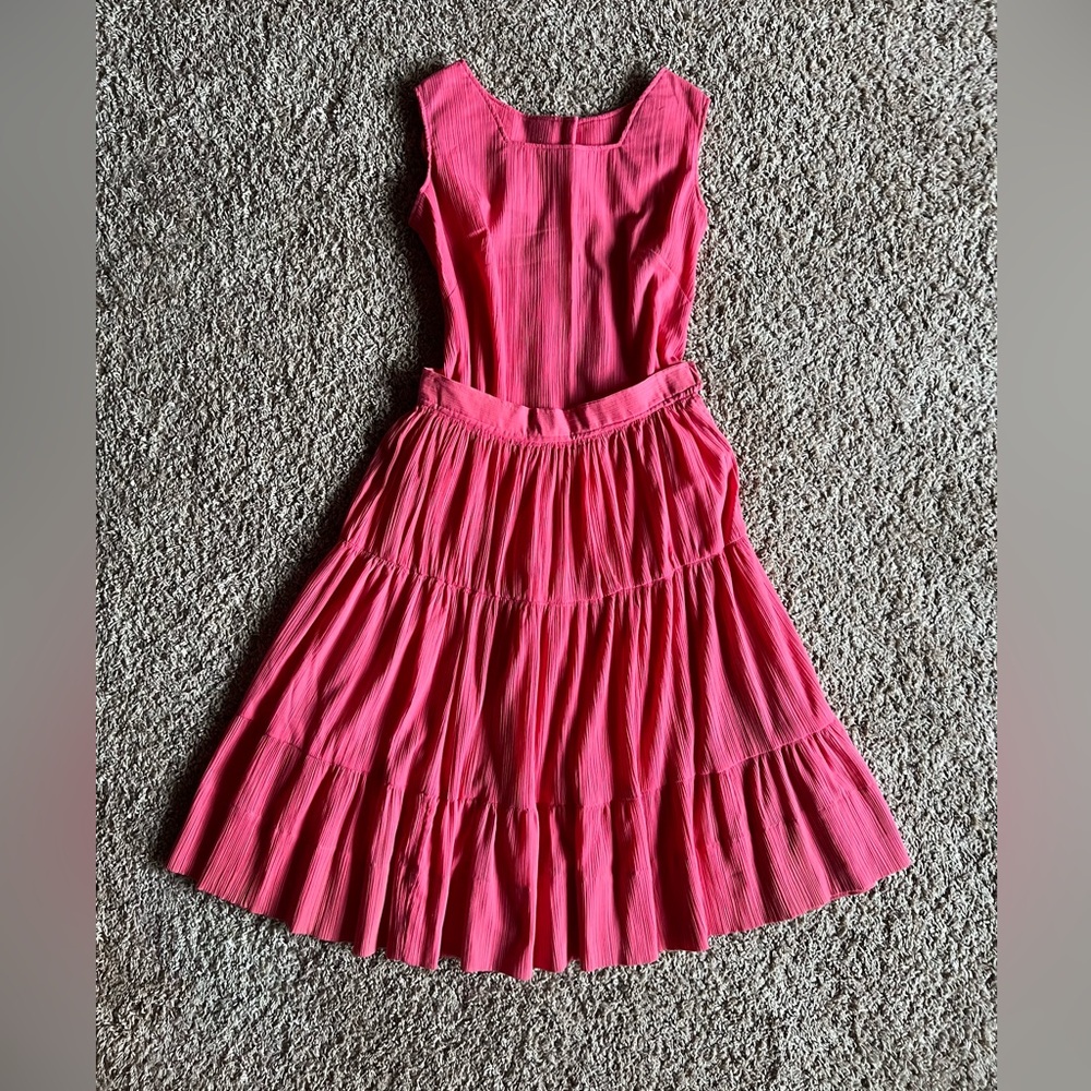 VINTAGE HANDMADE, One-Of-A-Kind Hibiscus Pink Tiered Skirt Set. - Picture 7 of 16
